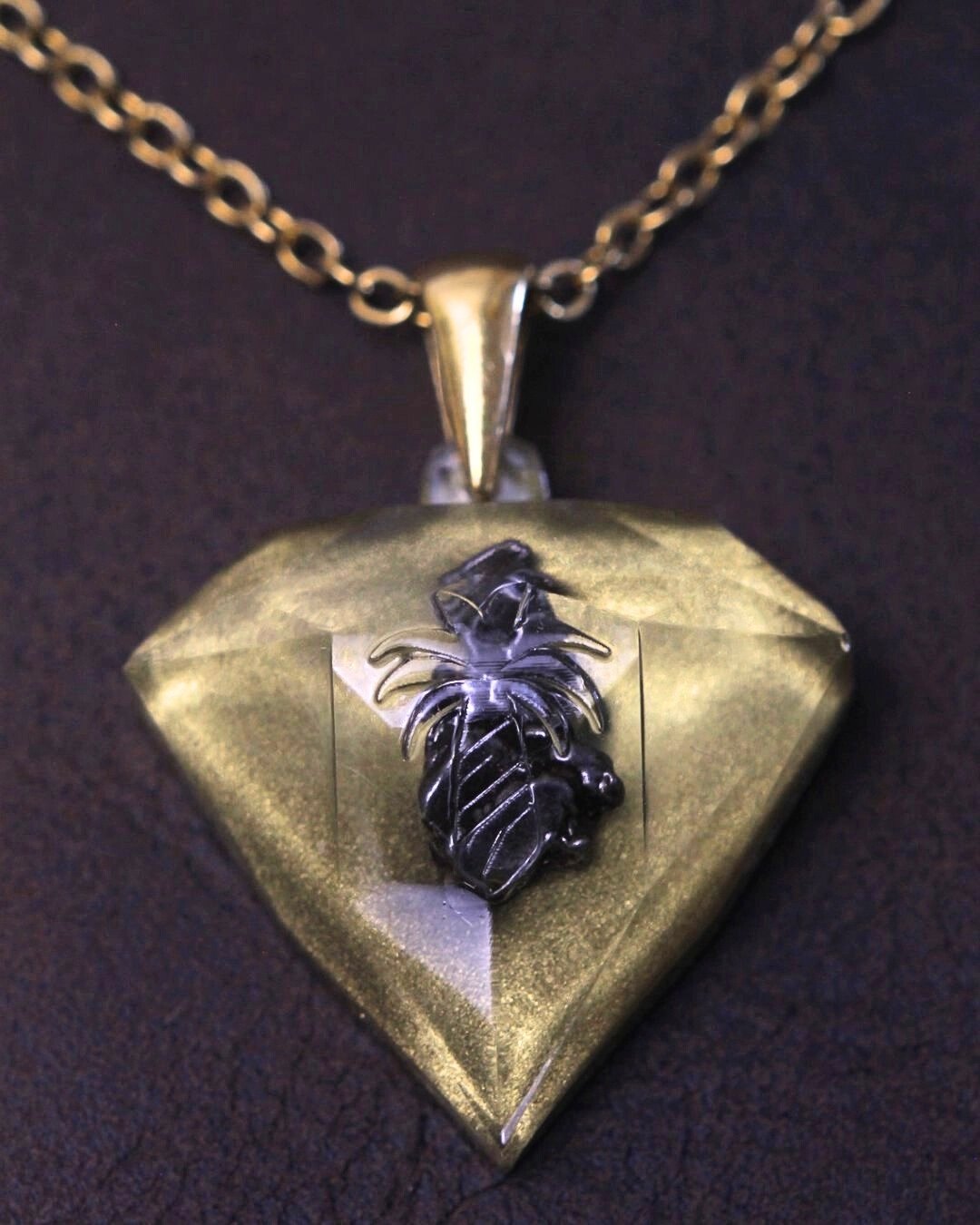 Golden Pirave Diamond - Meteorit Large
