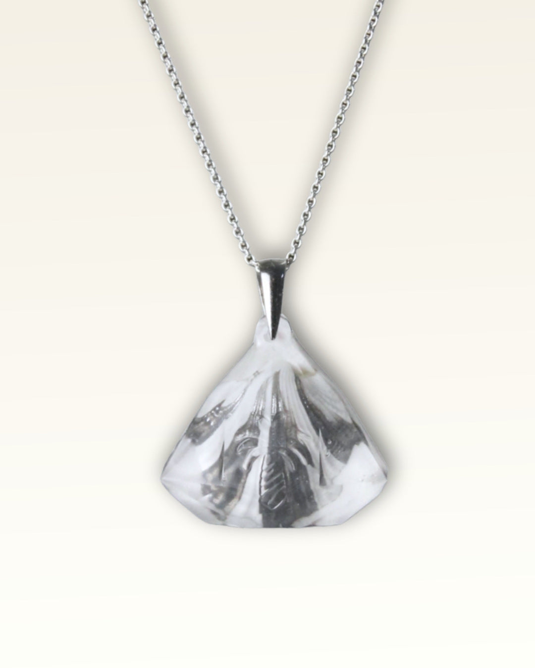 Galaxy White Pirave Diamond Reversed - Striped Shell