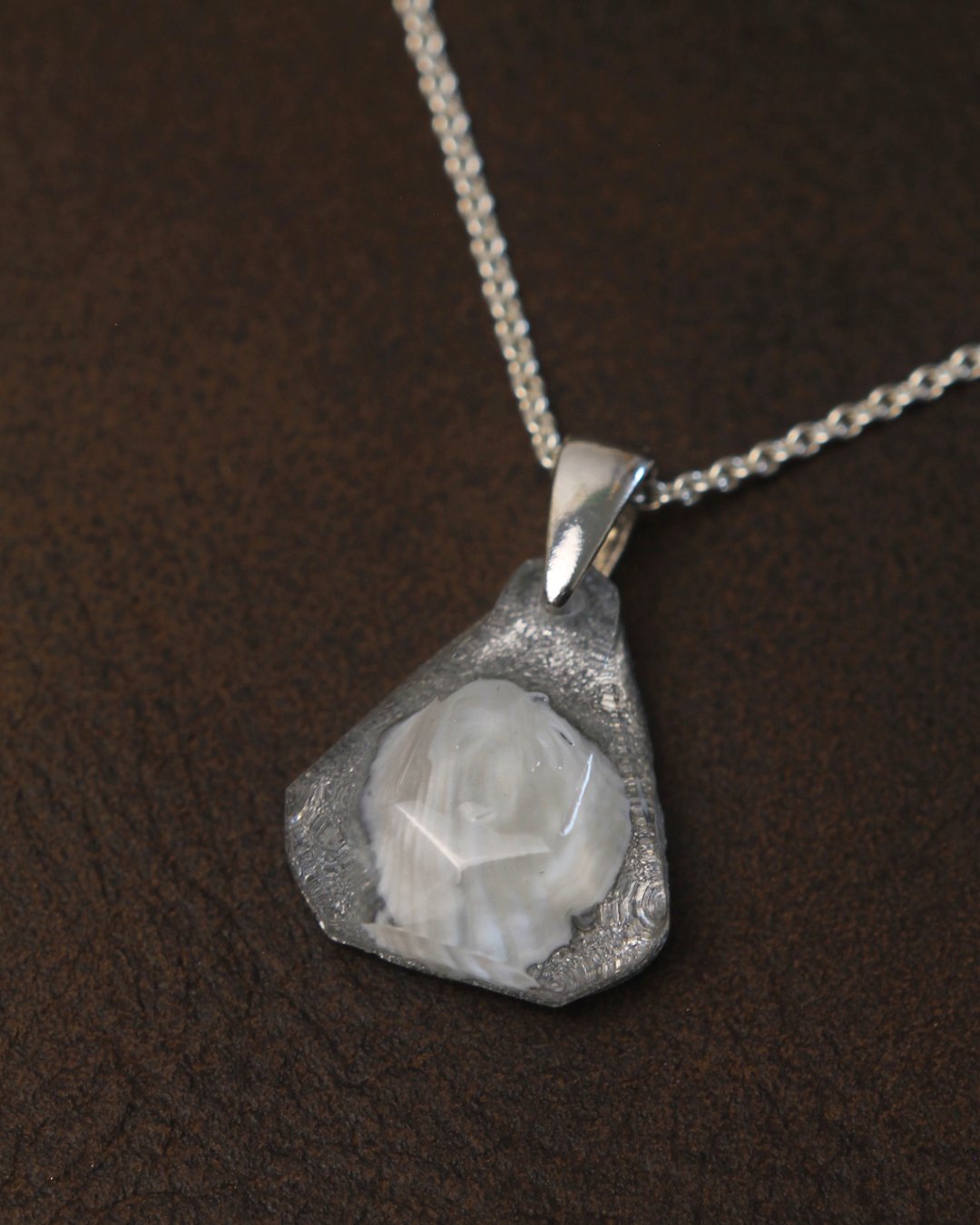 Silver Pirave Diamond Reversed - White Shell